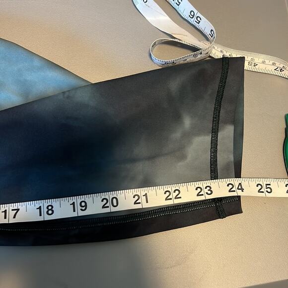 Athleta 3X Elation Printed Black & Gray 7/8 Tight Leggings - Picture 16 of 16